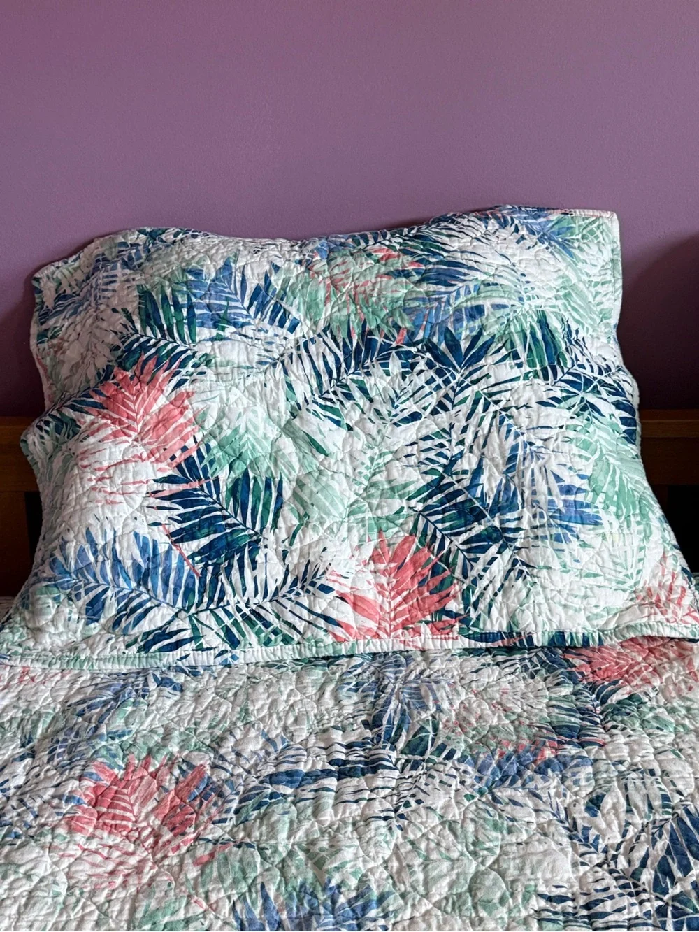 Coastal Living Queen Tropical Palm Leaf Quilt Set with 2 Standard Shams - Picture 3 of 8